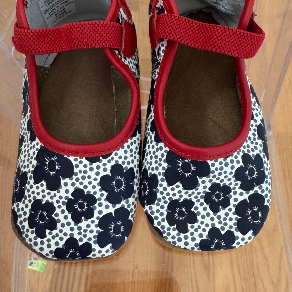 ROBEEZ Blooming Bella Elegant Red and Black Dress Shoes with Strap